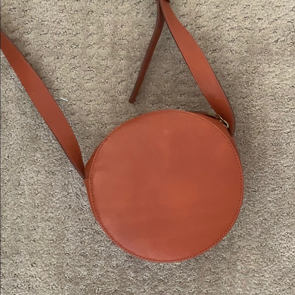 Madewell Handbags - madewell circle crossbody bag